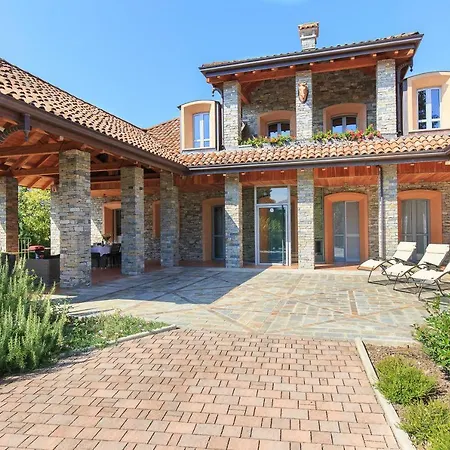 Il Grotto Villa *