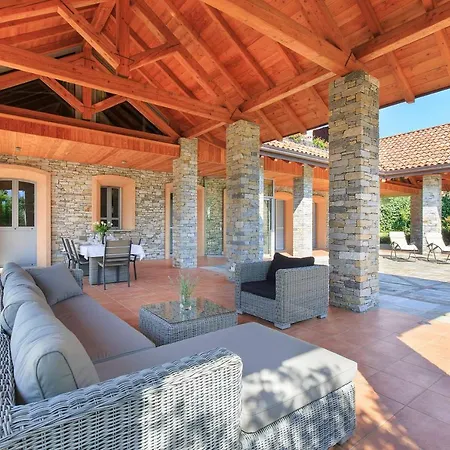 Il Grotto Villa *
